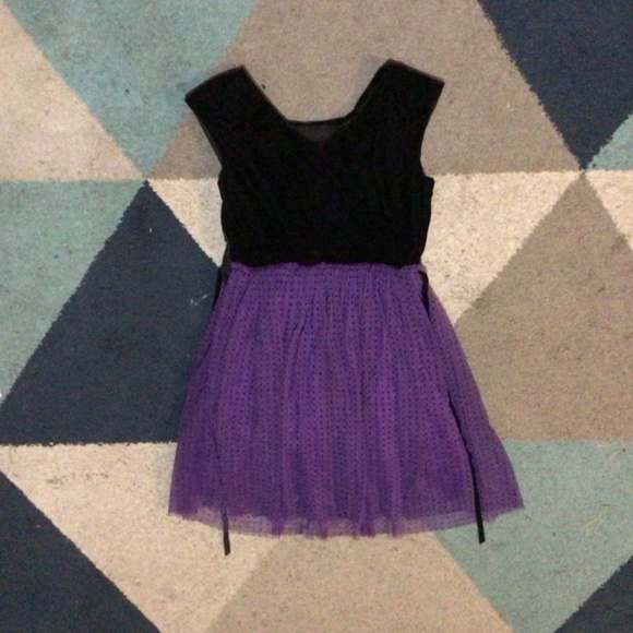 Flare Poof Dress - Picture 4 of 11